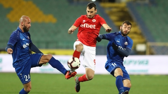 Кристиян Пешов ще продължи кариерата си в Септември София 22 годишният