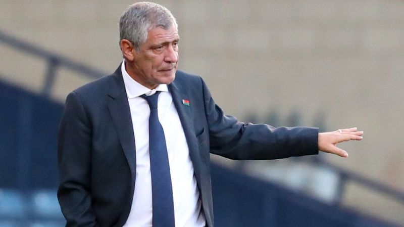 Селекционерът на националния отбор на Португалия Фернандо Сантош ще остане