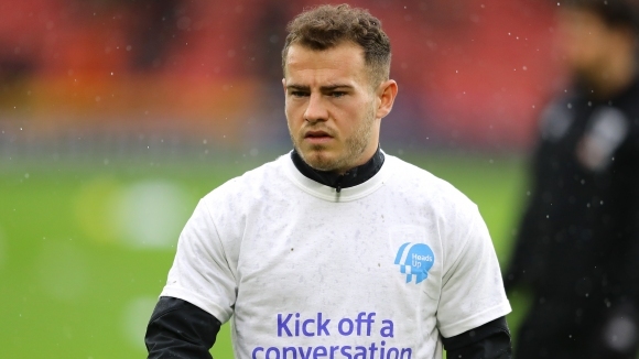 Четирима играчи на Борнемут удължиха договорите си с клуба до