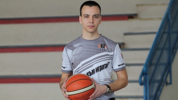 Потърсихме мениджъра на Националната аматьорска лига по баскетбол Мартин Механджиев,