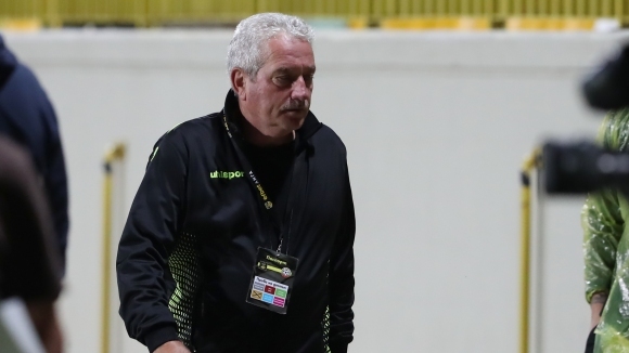 Наставникът на Ботев Пловдив Ферарио Спасов призна че е пристиснат