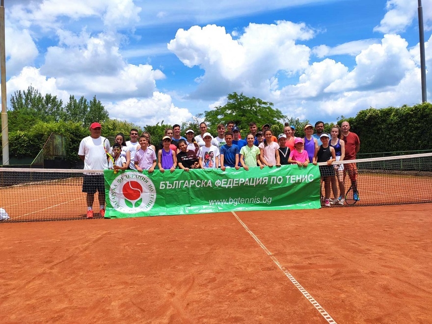 Българската федерация по тенис продължава с провеждането регионални подготвителни лагери