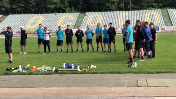 Отборът на ФК Кюстендил започна подготовка на стадион Осогово за