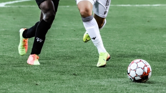 Португалската футболна федерация обяви че от следващия сезон реферите ще