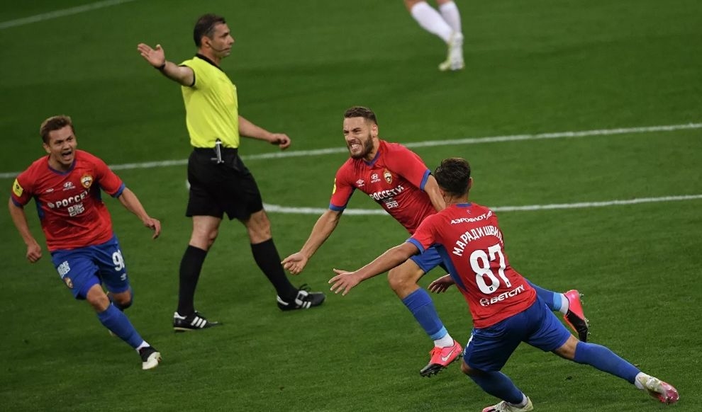 Годината се преполови а ЦСКА Москва най после постигна първа победа