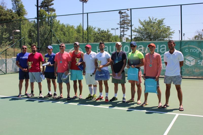 Морето дружелюбно посрещна тенисистите от НТЛ Лигата провеждаща се с