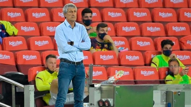 Равенството срещу Атлетико Мадрид 2 2 още повече отдалечи Барселона от