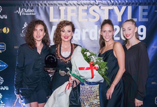 Снощи президентът на БФХГ Илиана Раева за пореден път получи