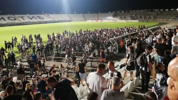 Феновете на Локомотив Пловдив отпразнуваха на Лаута спечелената Купа на
