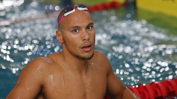Водещият български плувец Антъни Иванов е дал положителен тест за