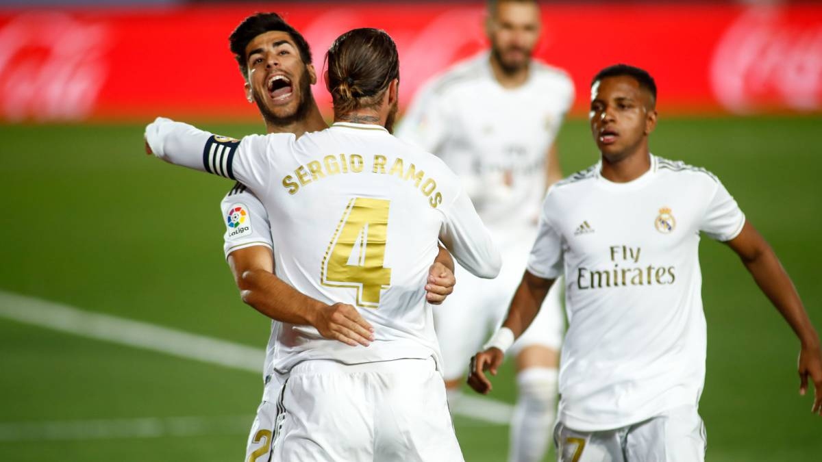 Отборът на Реал Мадрид е много близо до рекордна титла