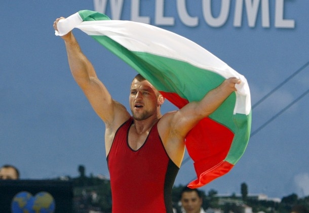 Елис Гури световен първенец и европейски медалист в борбата гостува