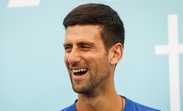 Новак Джокович напусна родната си Сърбия и изненадващо кацна в