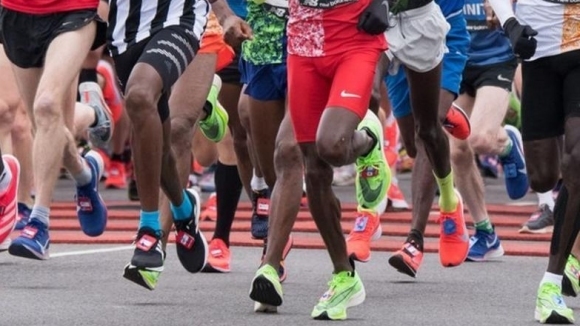 Тазгодишният маратон на Манчестър беше отменен заради пандемията от коронавирус