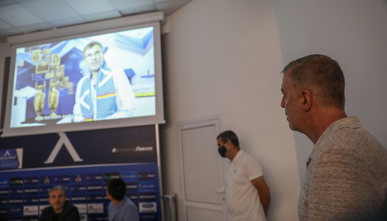 ПФК Левски предстви видео клип който призовава феновете и синята