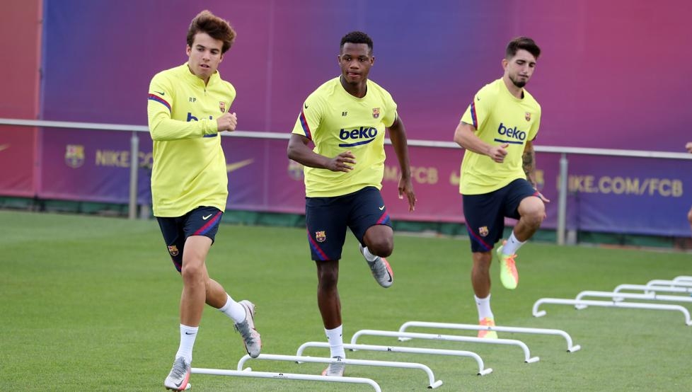Тримата таланти на Барселона които вече по често намират място в