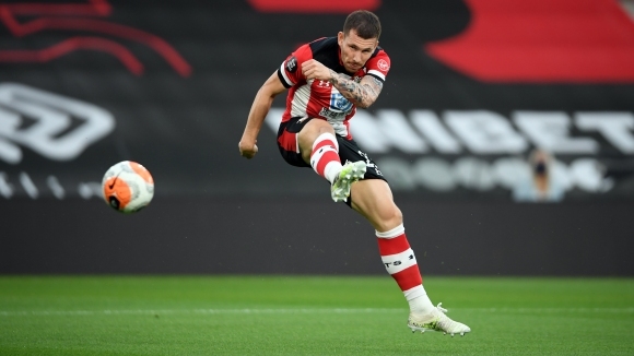 Евертън е отправил оферта на стойност 25 милиона паунда за