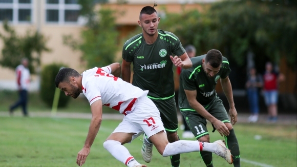 Нападателят на мъжкия отбор на Вихрен Сандански Васил Божинов не