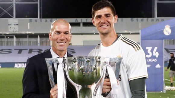 Вратарят на Реал Мадрид Тибо Куртоа спечели трофея на Рикардо