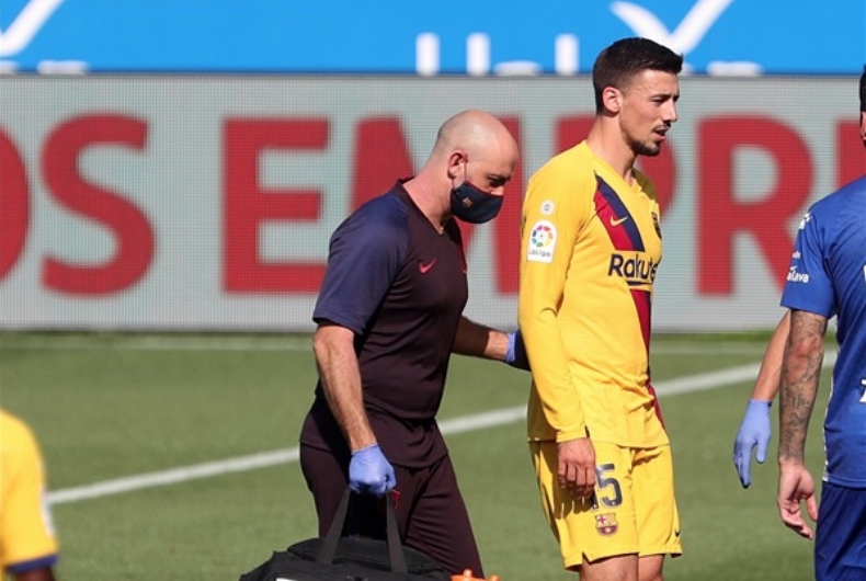 Травмата на централния защитник на Барселона Клеман Лангле не е