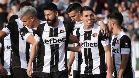 Крилото на Локомотив Пловдив Бирсент Карагарен е преборил COVID 19 научи