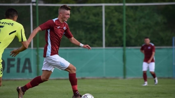 Младежкият национал Иван Тилев ще играе в Арда през новия