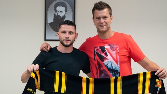 Мите Цикарски е един от петимата нови футболисти в Ботев