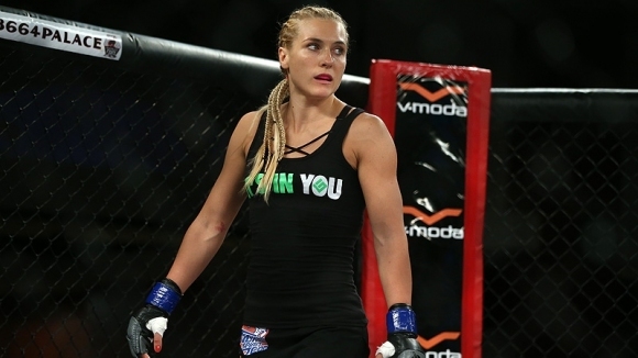 Състезателката на UFC в категория петел Яна Куницкая не е