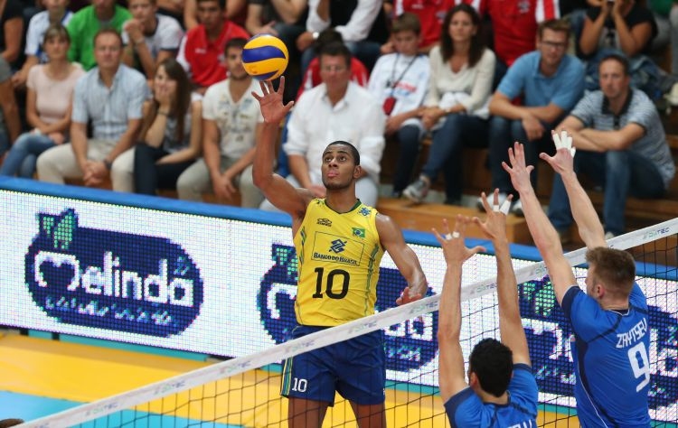 Бразилският волейболен национал и олимпийски шампион със Селесао от Рио