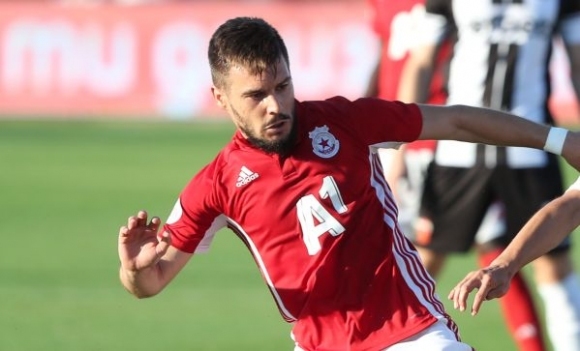 Халфът на ЦСКА София Кристиян Малинов е бил предложен и на