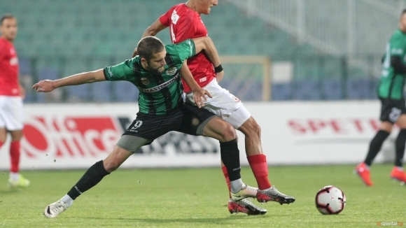 Новакът във Втора лига Созопол сключи договор с централния нападател