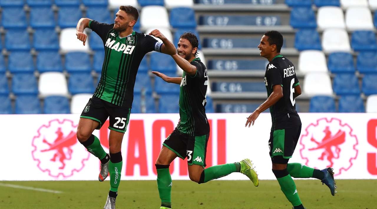 Сасуоло записа гръмка победа с 5 0 над Дженоа в домакинството