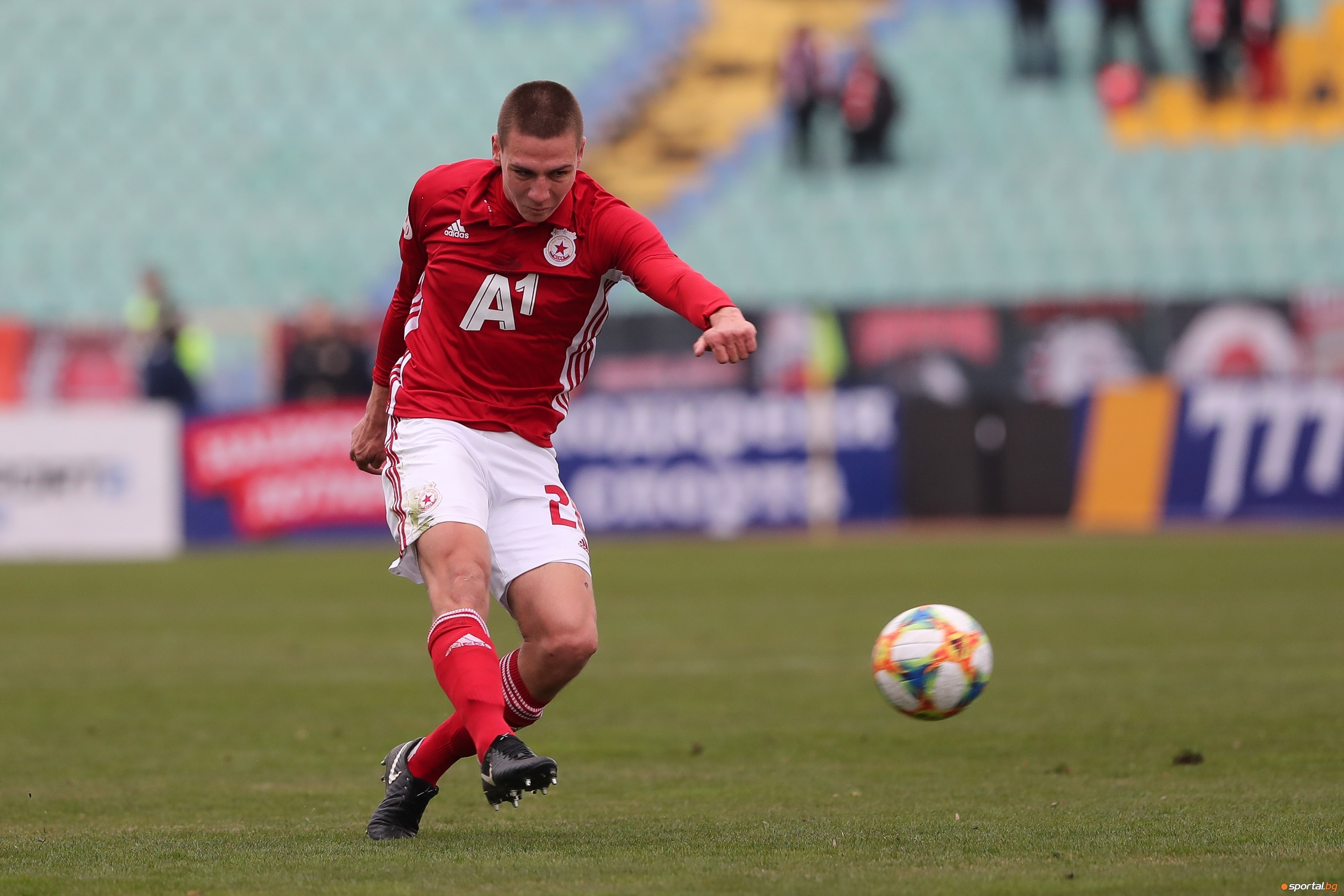 Големият талант на ЦСКА София Валентин Антов се очертава да е