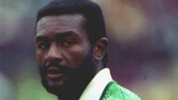 Легендарният камерунски футболист Стивън Татау почина на 57-годишна възраст. Десният