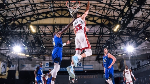 Отборът на Маями Хийт нямаше как да е по убедителен в