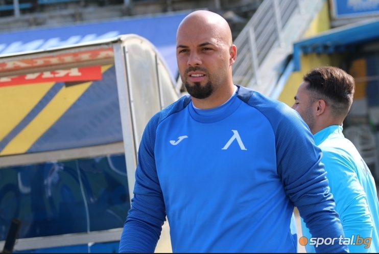Вратарят Николай Михайлов ще е новият капитан на Левски Николай