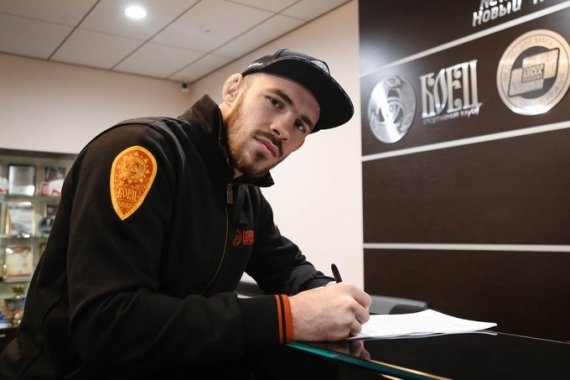 Приключи престоят на Роман Богатов в UFC 29 годишният боец беше