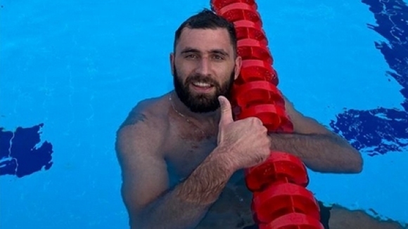 Тренировка по плуване бе първото занимание за национала Цветан Соколов