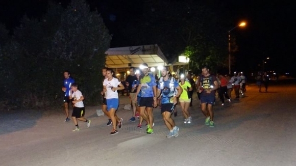 Нощно бягане по случай Денят на Варна Пътят към светлината