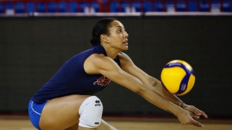Бившата пуерториканска националка Ауреа Крус ще играе в професионалната волейболна