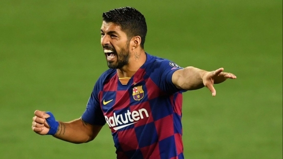 Нападателят на Барселона Луис Суарес е желан от катарския отбор