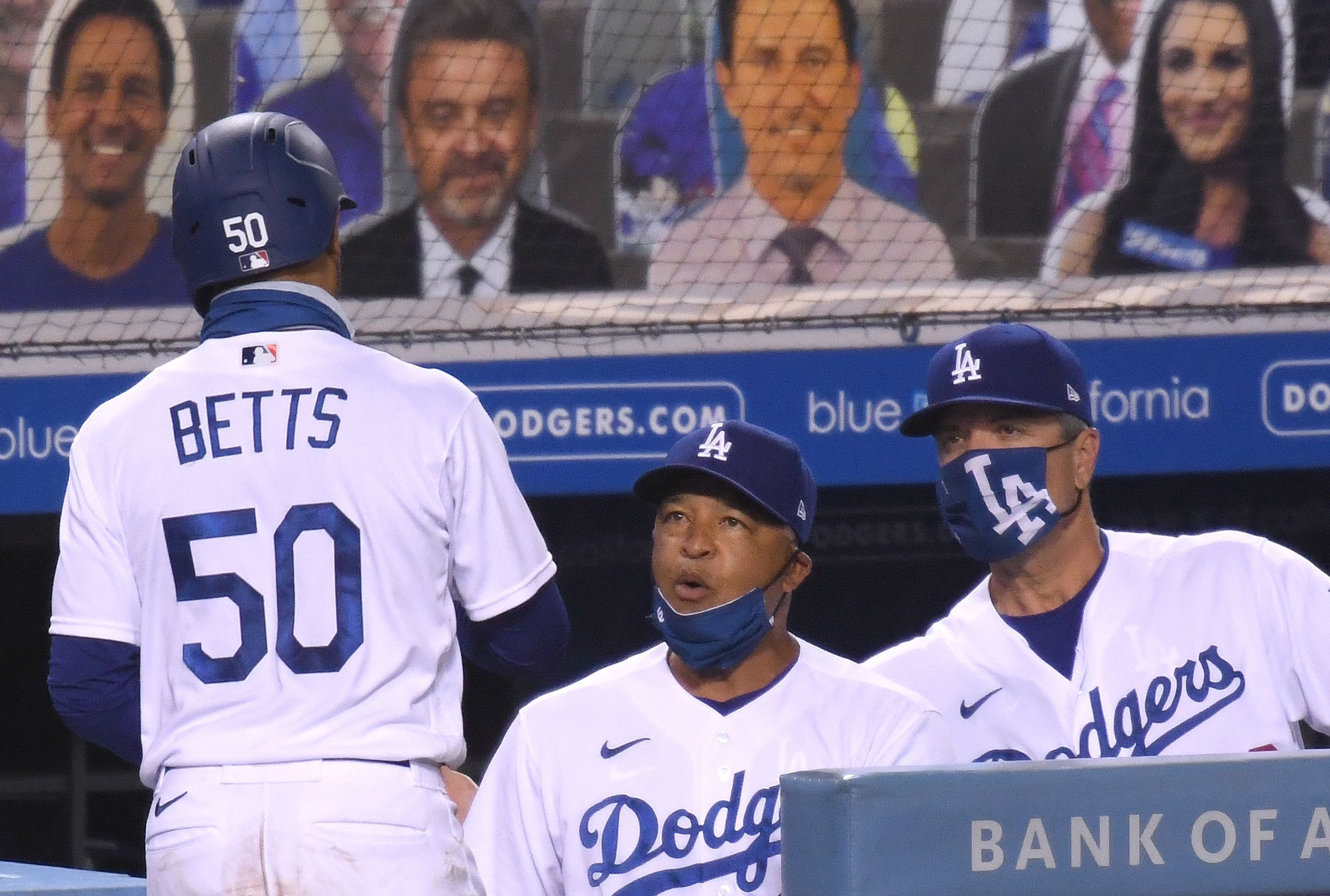 Муки Бетс удари три хоумръна в един мач за шести