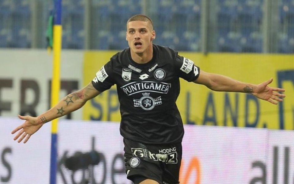 Националът по футбол Кирил Десподов е заразен с коронавирус обявиха