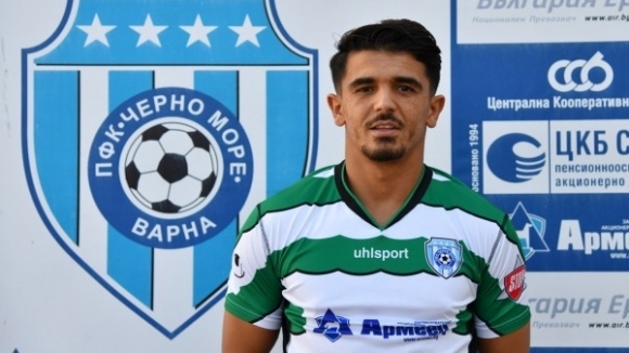 Черно море привлече четвърти нов футболист, обявиха от клуба. Това