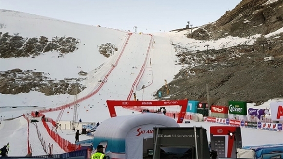 Традиционният старт на сезона на Световната купа по ски-алпийски дисциплини