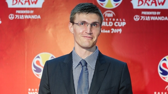 Бившият баскетболист от НБА Андрей Кириленко беше преизбран за президент