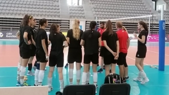 Националният отбор на България за девойки под 19 години открива