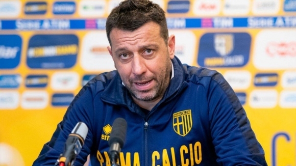 Старши треньорът на Парма Роберто Д 39 Аверса бе уволнен Раздялата с