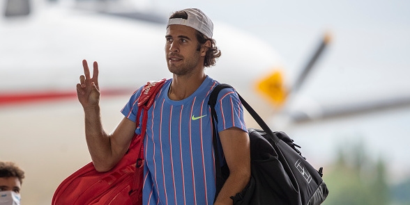 Световният №15 Карен Хачанов и Александър Бублич поиграха баскетбол след