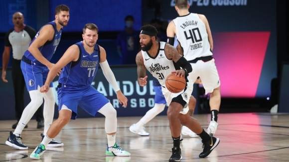 ЛА Клипърс записа разгромен успех над Далас Маверикс със 154 111